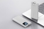 10.000 mAh Power Bank with Integrated Type-C & Lightning Cables