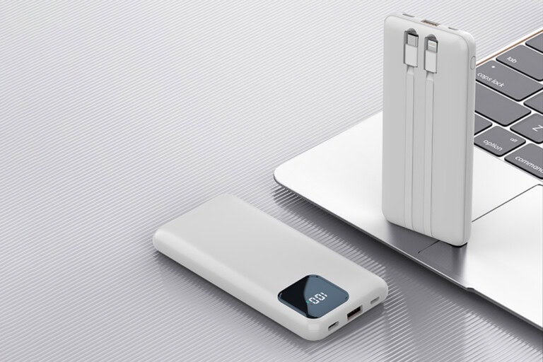 10.000 mAh Power Bank with Integrated Type-C & Lightning Cables
