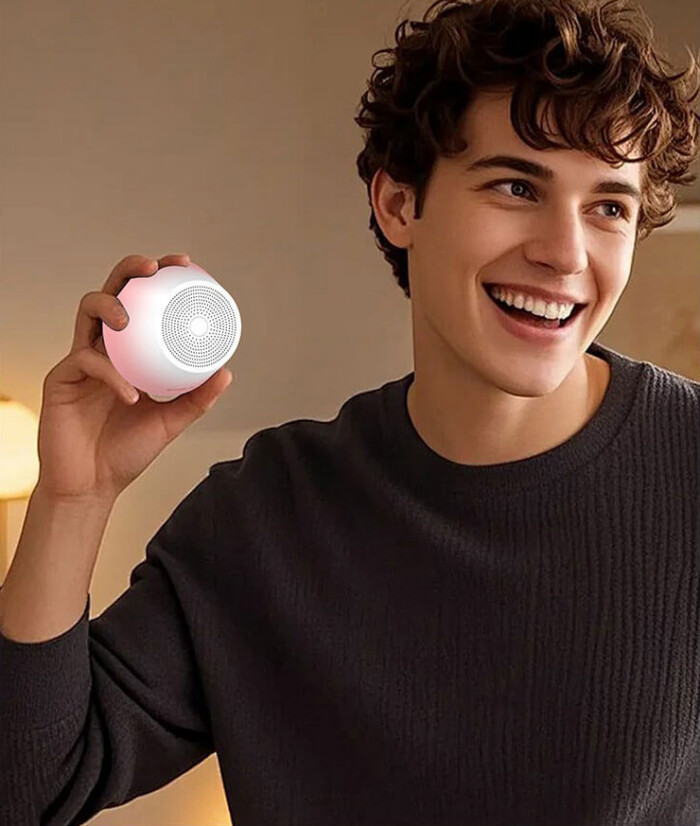 Mini Magnetic Bluetooth Speaker With Phone Stand